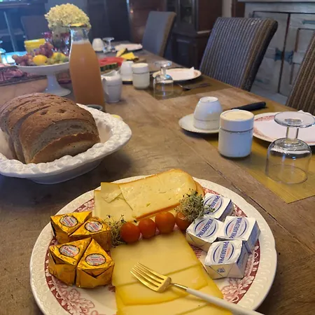 La Ferme Du Bonheur Bed & Breakfast *