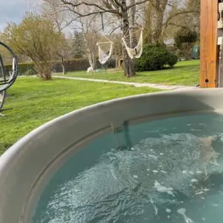 La Ferme Du Bonheur Bed & Breakfast *